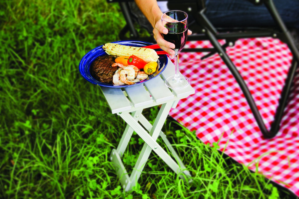 Camco close-up of aluminum tabletop showing durable rust-resistant finish