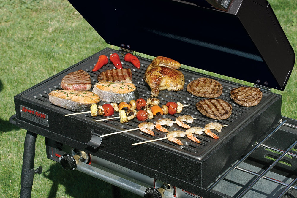 Camp Chef BB90L close-up of true-seasoned cast iron grate, excellent heat retention