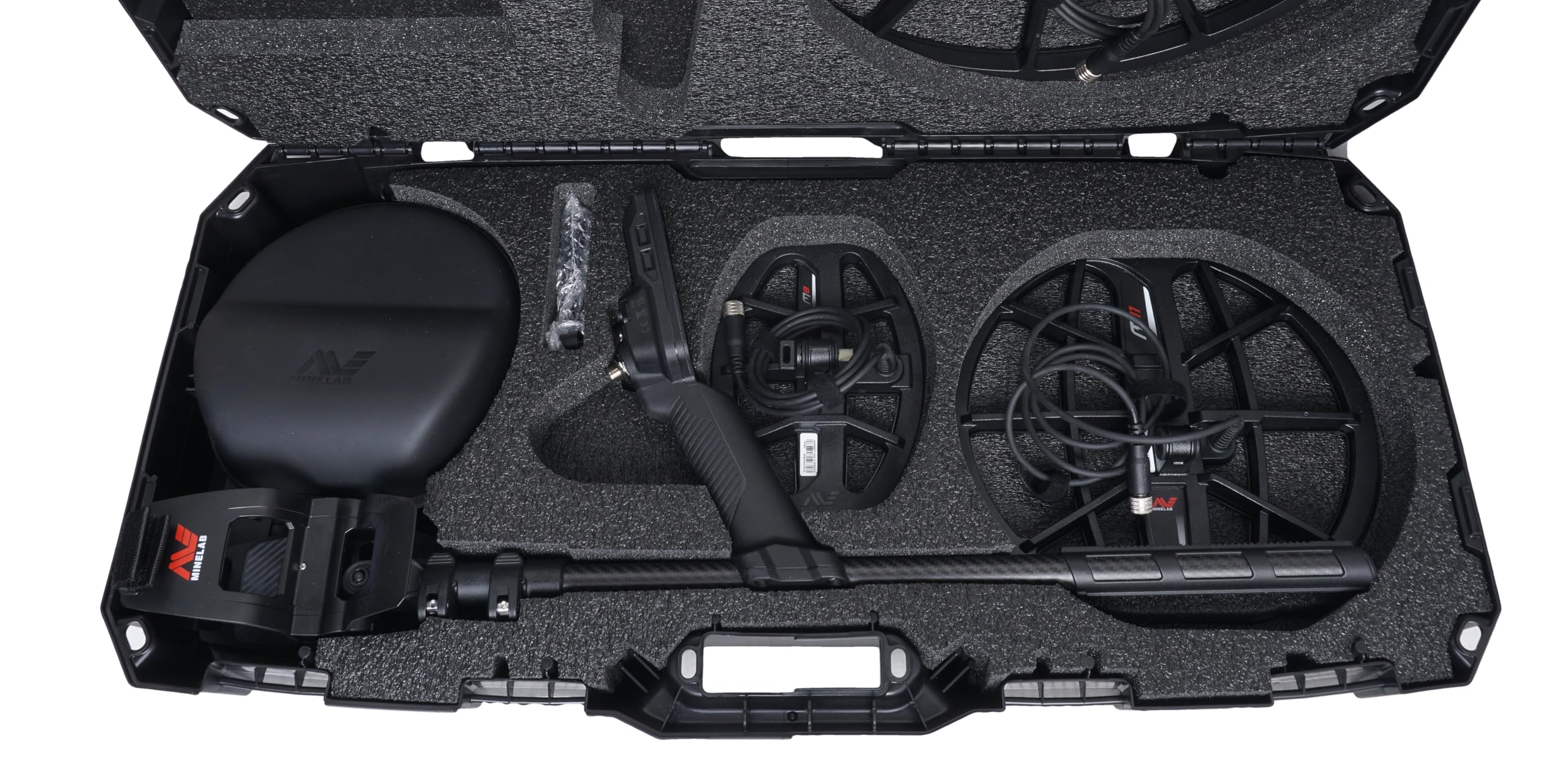 Case Club internal pockets holding extra coils and cables neatly