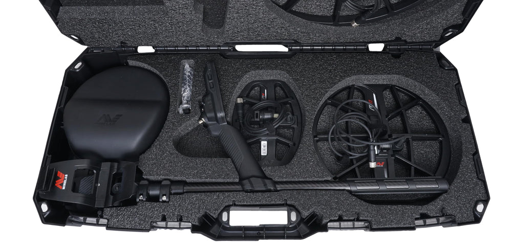 Case Club internal pockets holding extra coils and cables neatly