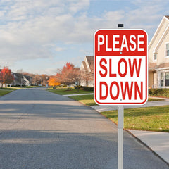 Cefrashi sign installed in front yard improving driver awareness and safety