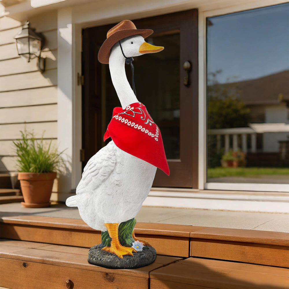 CFFOWNUG goose on a farmhouse porch creating welcoming garden personality