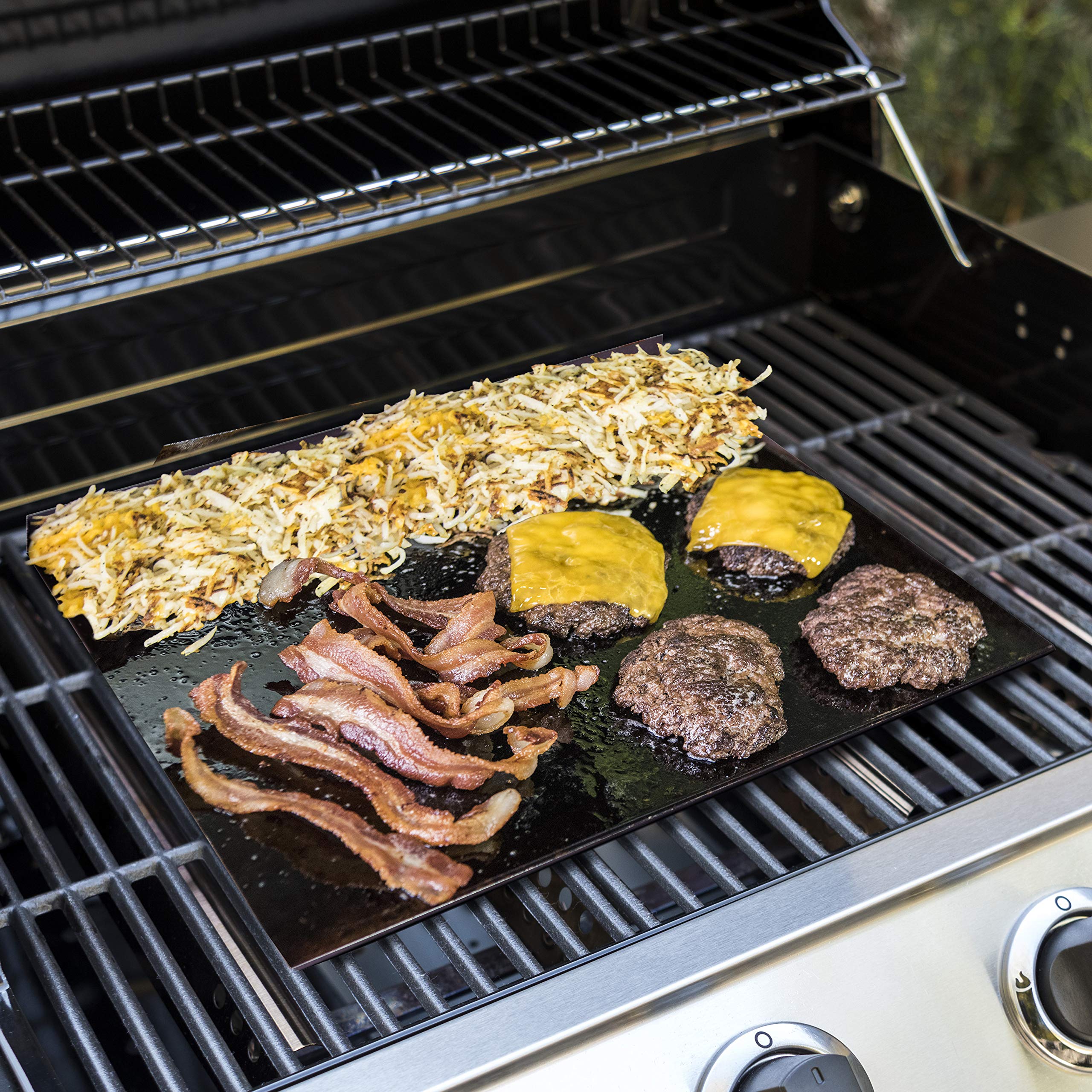 Char-Broil griddle stone beside spatula and plate illustrating scale and capacity