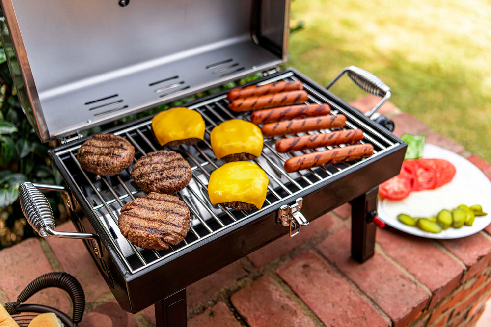 Charbroil igniter and control knob clearly visible for quick push-button startup