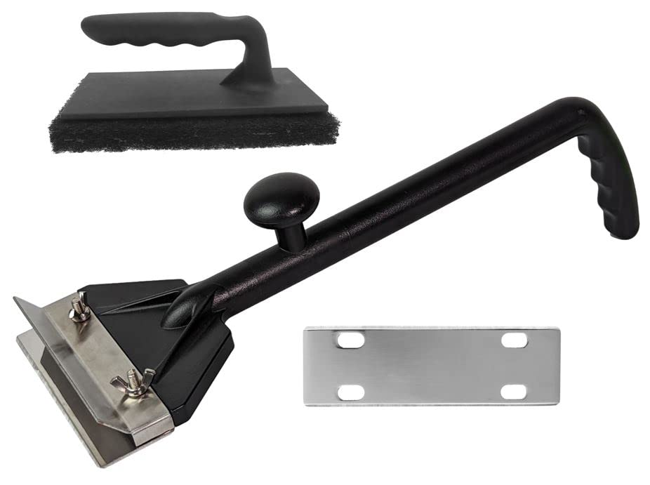 Chef Master front view of scraper showing wide blade for faster cleaning