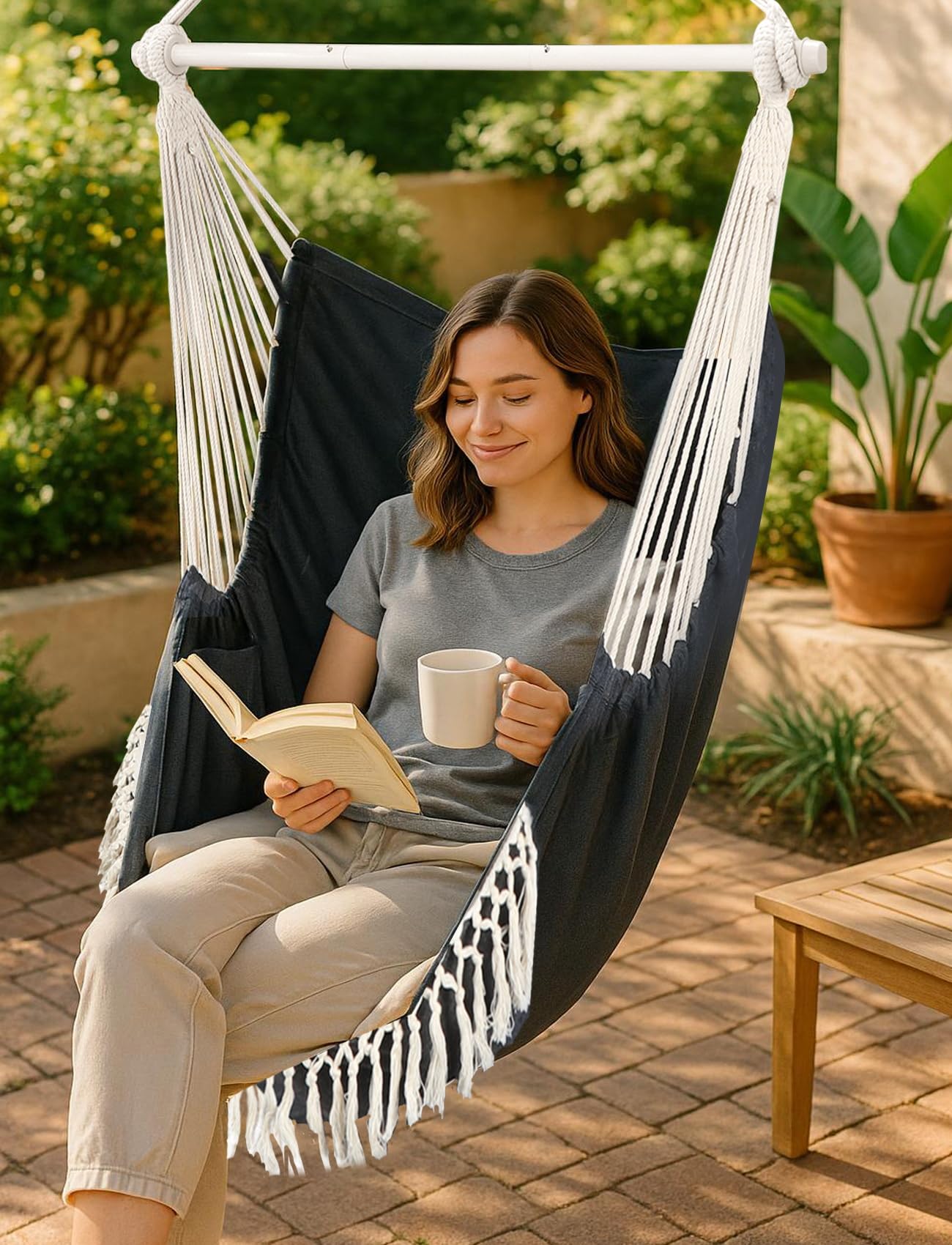 Chihee side pocket with carabiner showing convenient storage and secure hanging