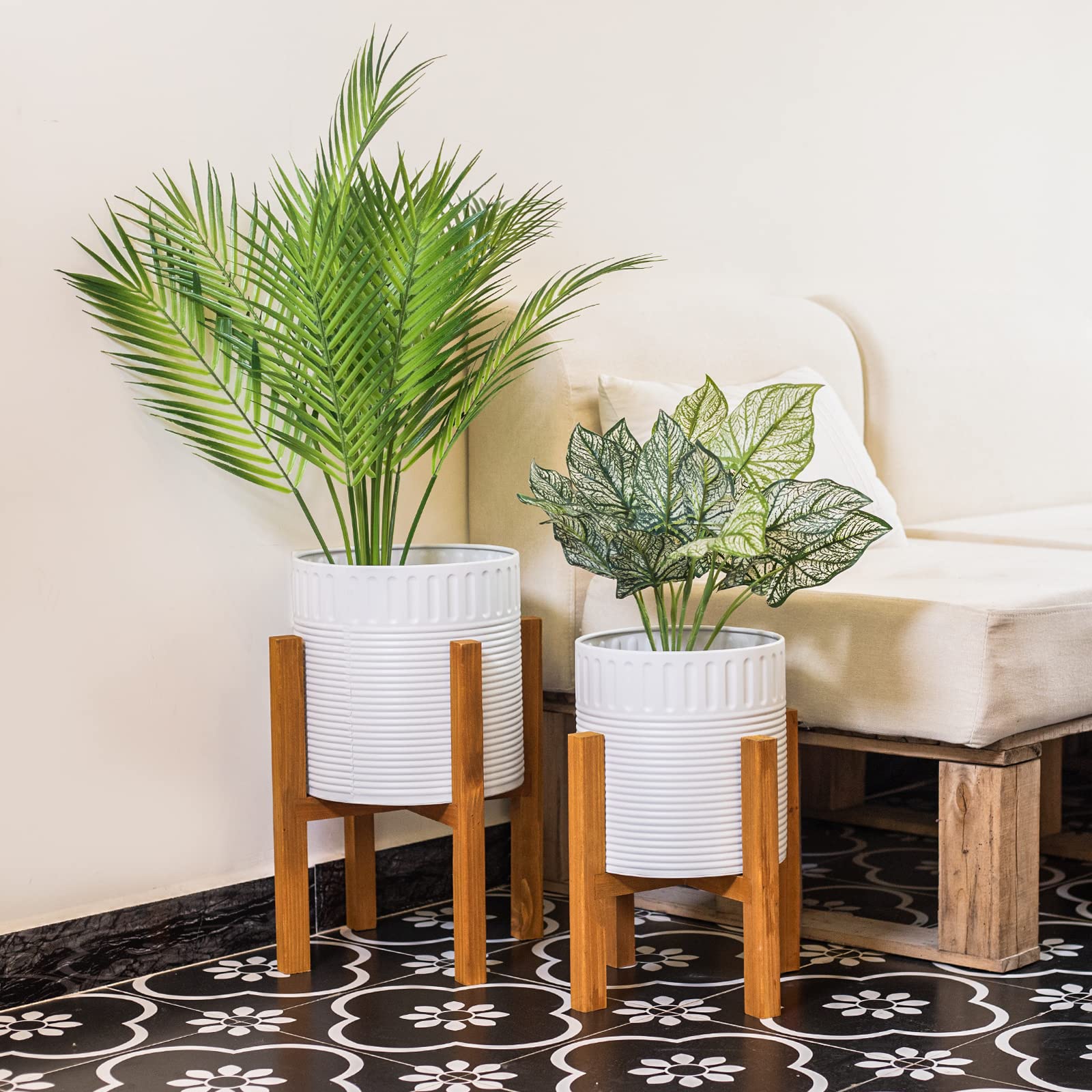 Chonsun planted planters with green foliage demonstrating elegant indoor styling