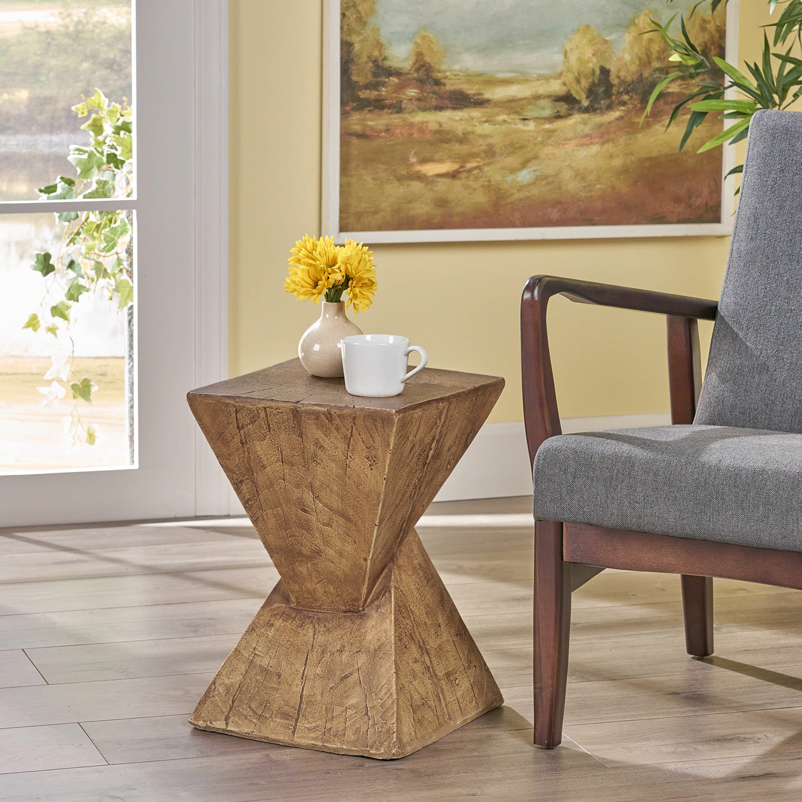 Christopher Knight Home Kajsa hourglass close-up highlighting stable top and form
