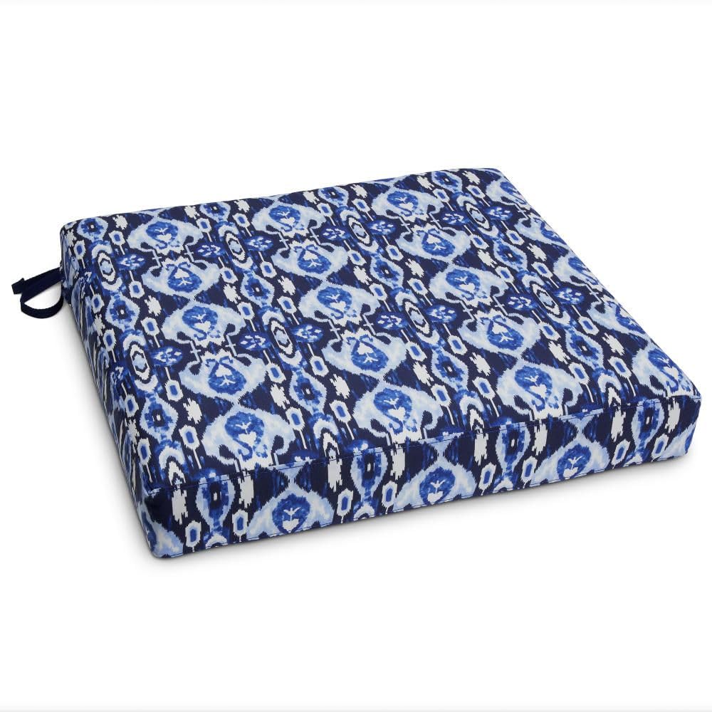 Classic Accessories Vera Bradley front view showing Ikat Island pattern and seat benefit