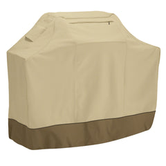 Classic Accessories vista frontal de la funda Veranda protegiendo parrilla, aspecto elegante