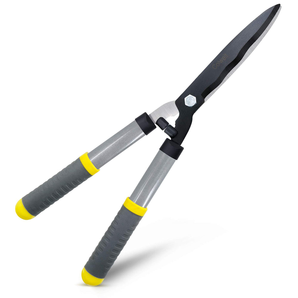 Colwelt front view of 21-inch hedge clippers showing balanced design and reach benefit