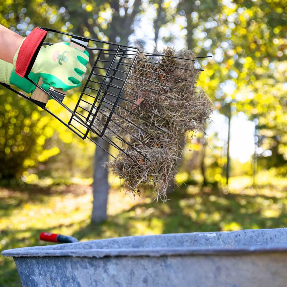 Colwelt lifestyle scene cleaning patio fast and reducing bending strain