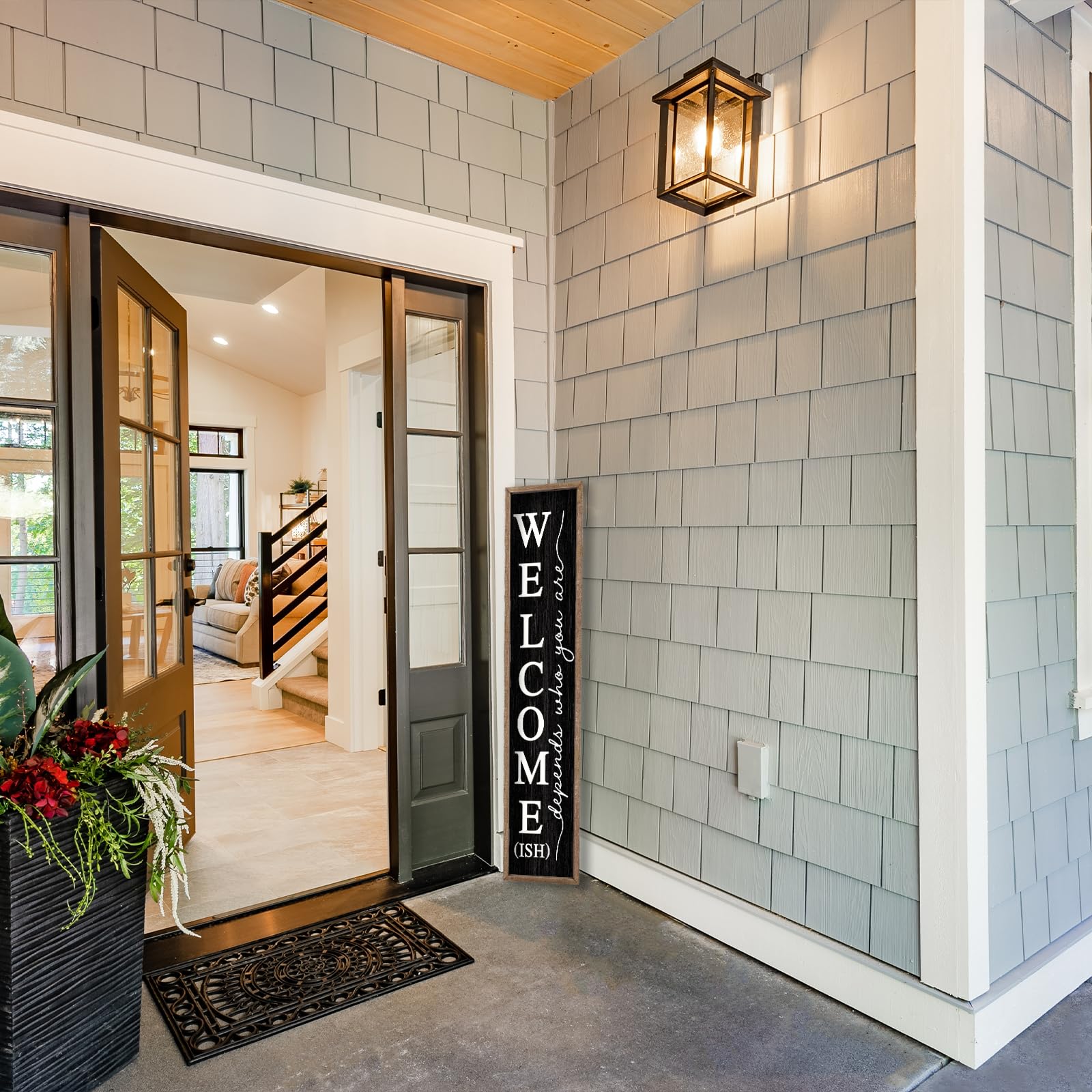 comurdyo Welcome-ish wood grain texture detail highlighting natural material and farmhouse look