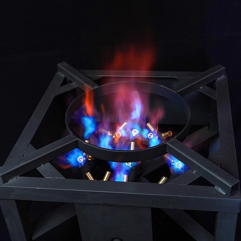 COOKAMP supporting large pot and cast-iron pan demonstrating secure cooking surface