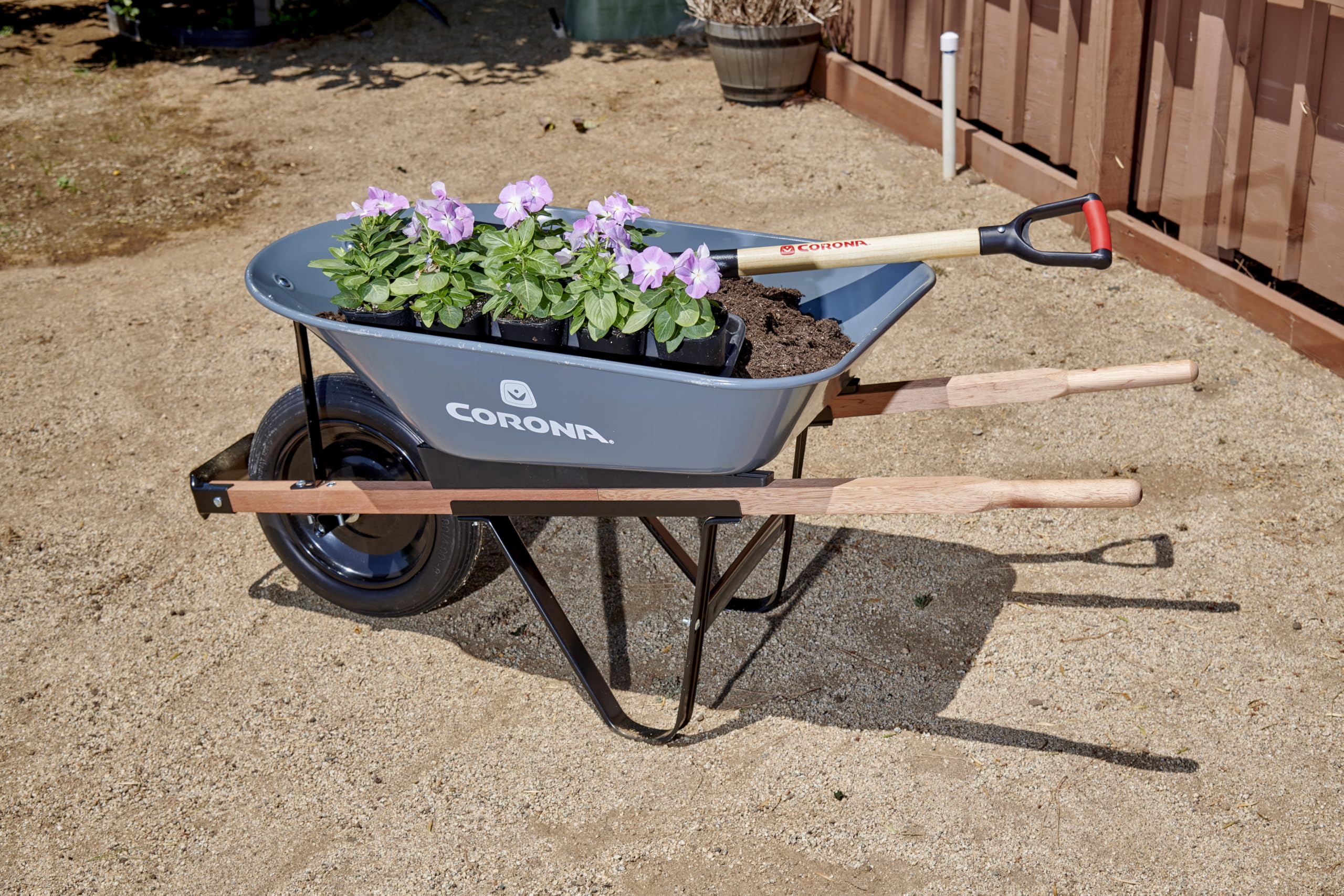 Corona Clipper side profile highlighting steel frame strength and load capacity benefit