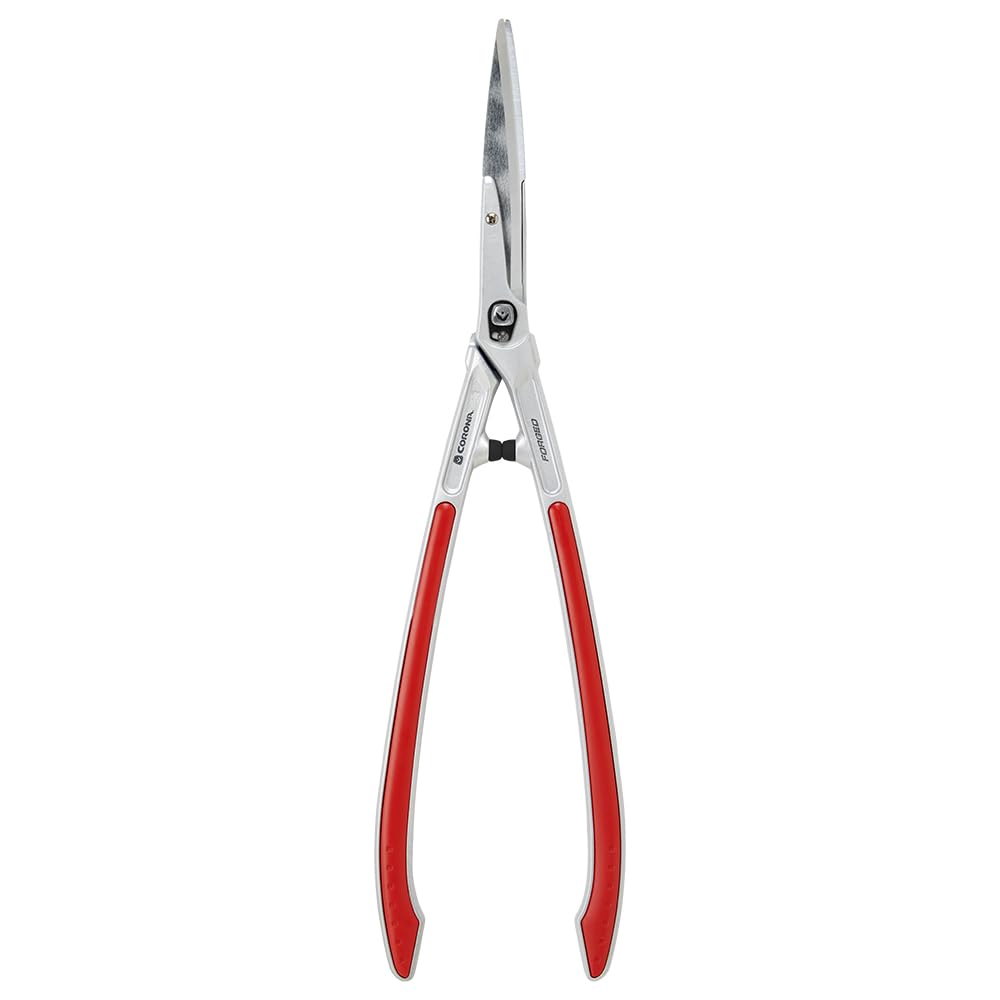 Corona Clipper front view showing full shears and balanced design benefit