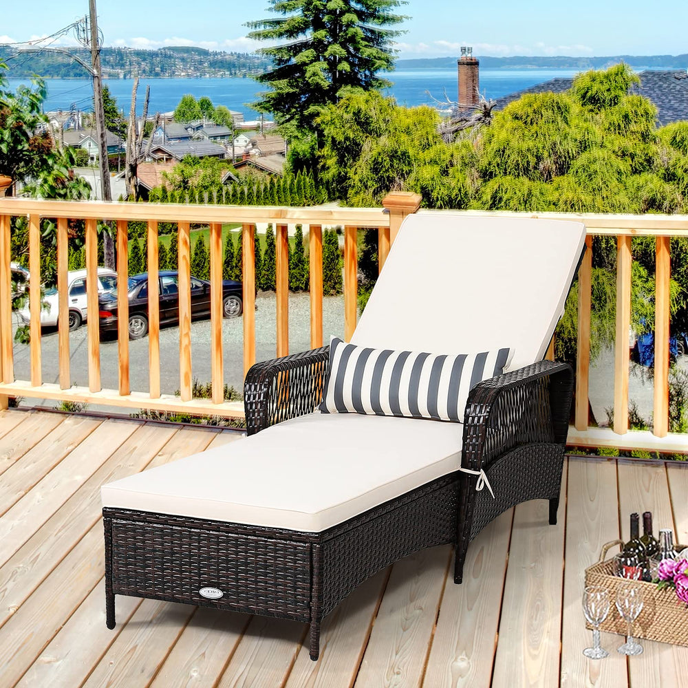 COSTWAY cushion detail with zippered waterproof cover for easy cleaning benefit