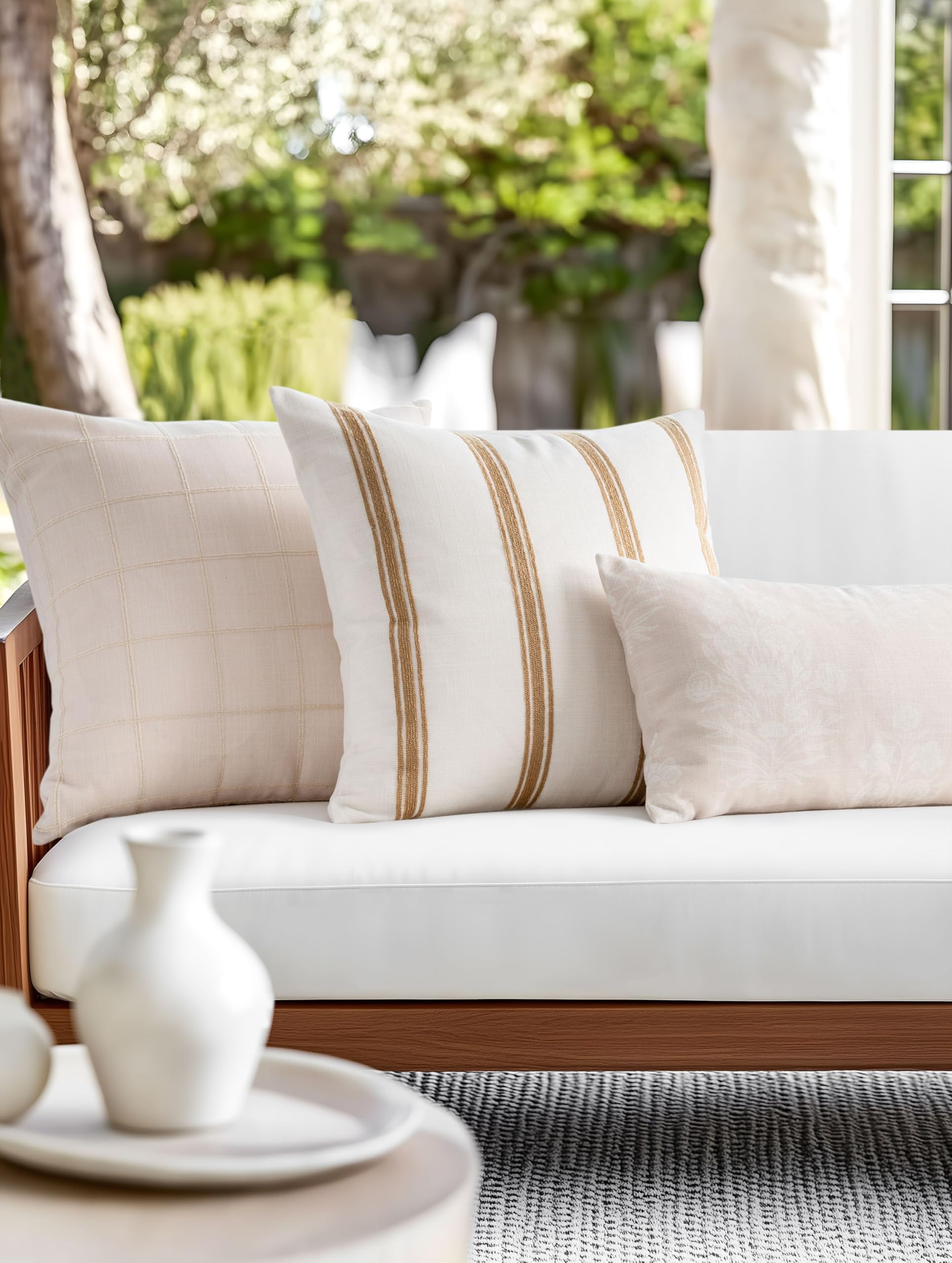 Crumbs Home invisible YKK zipper at bottom for secure, discreet closure benefit