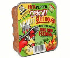 C&S Hot Pepper Delight close-up texture of dough highlighting no-melt consistency and bird appeal