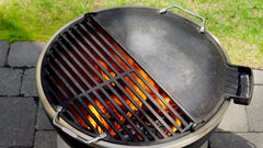 Cuisinart CHA-830 ribbed grill detail showing sear marks and wood-fired flavor development