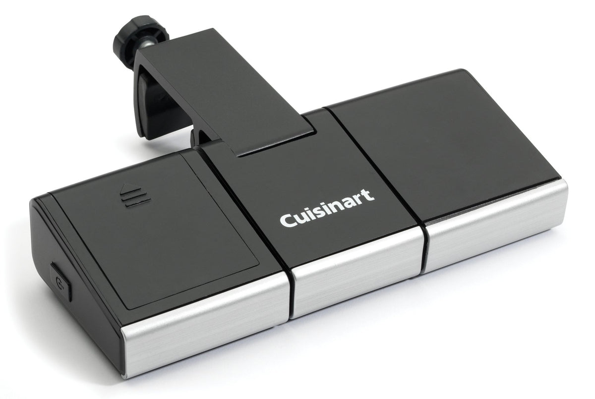 Cuisinart front view of Grilluminate clamped to grill handle provides even cooking light