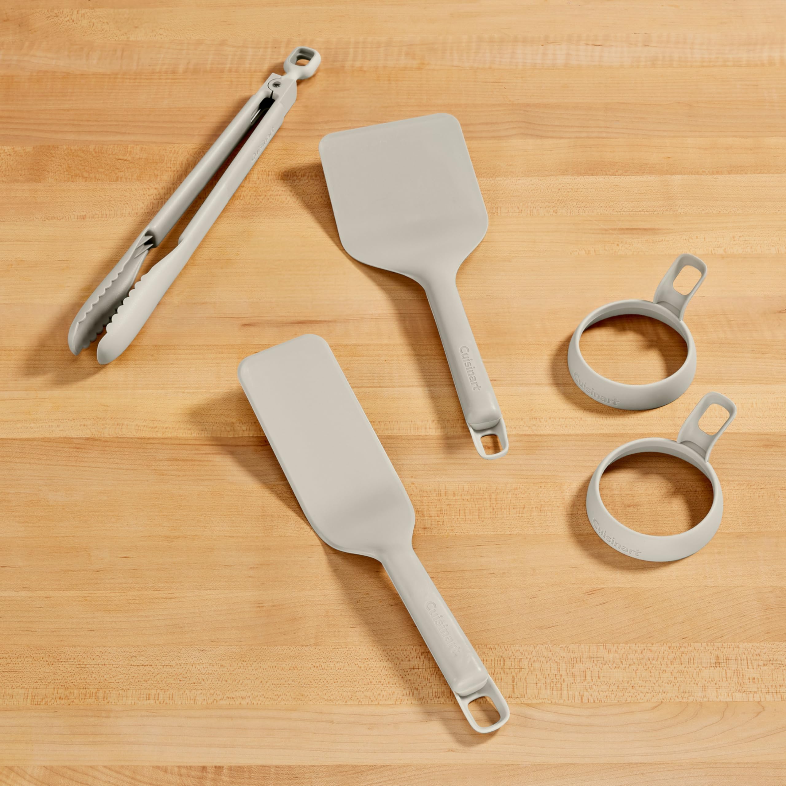 Cuisinart ergonomic handle close-up offering comfortable control and reduced fatigue