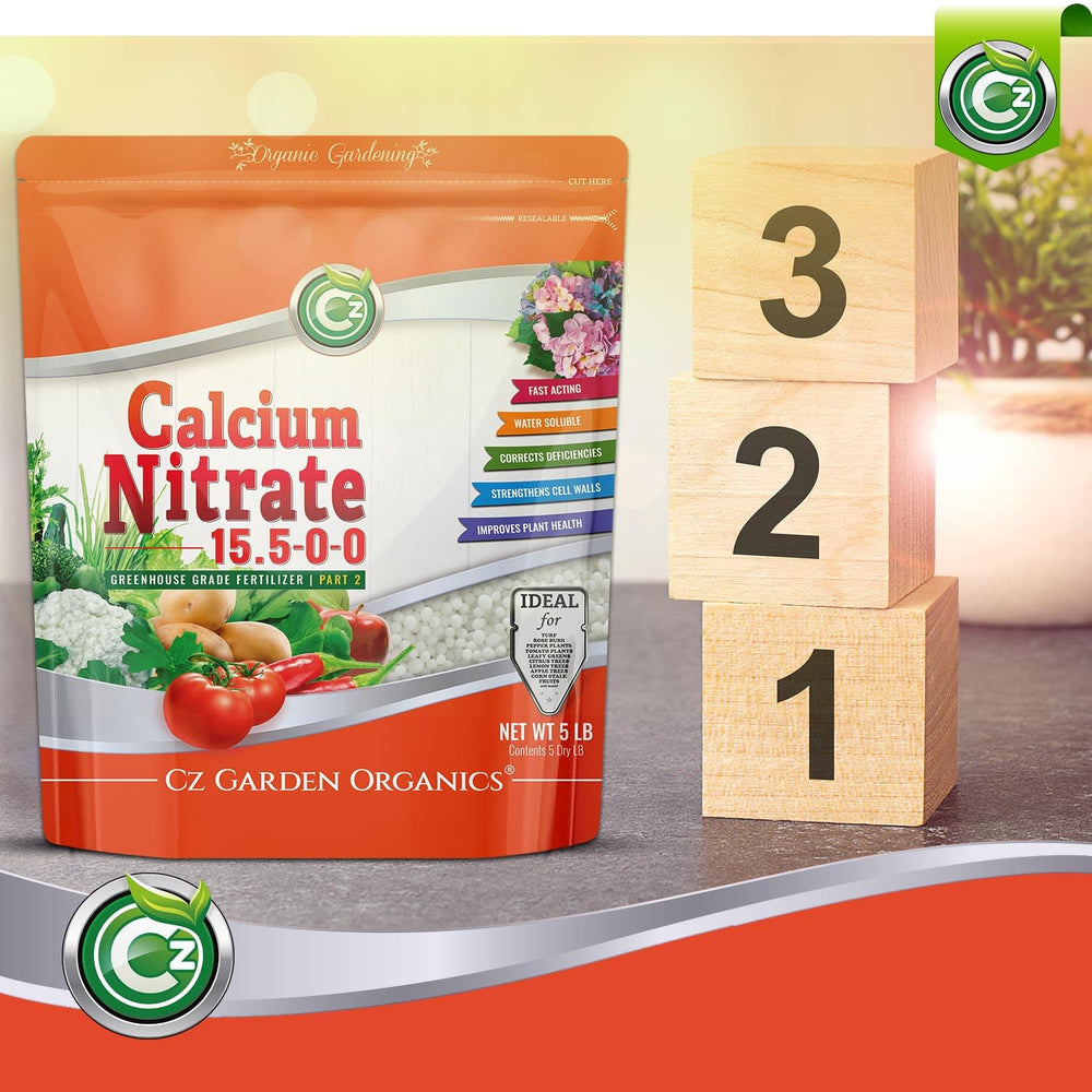 Detailed label view on Cz Garden pouch highlighting guaranteed analysis and Made in USA origin