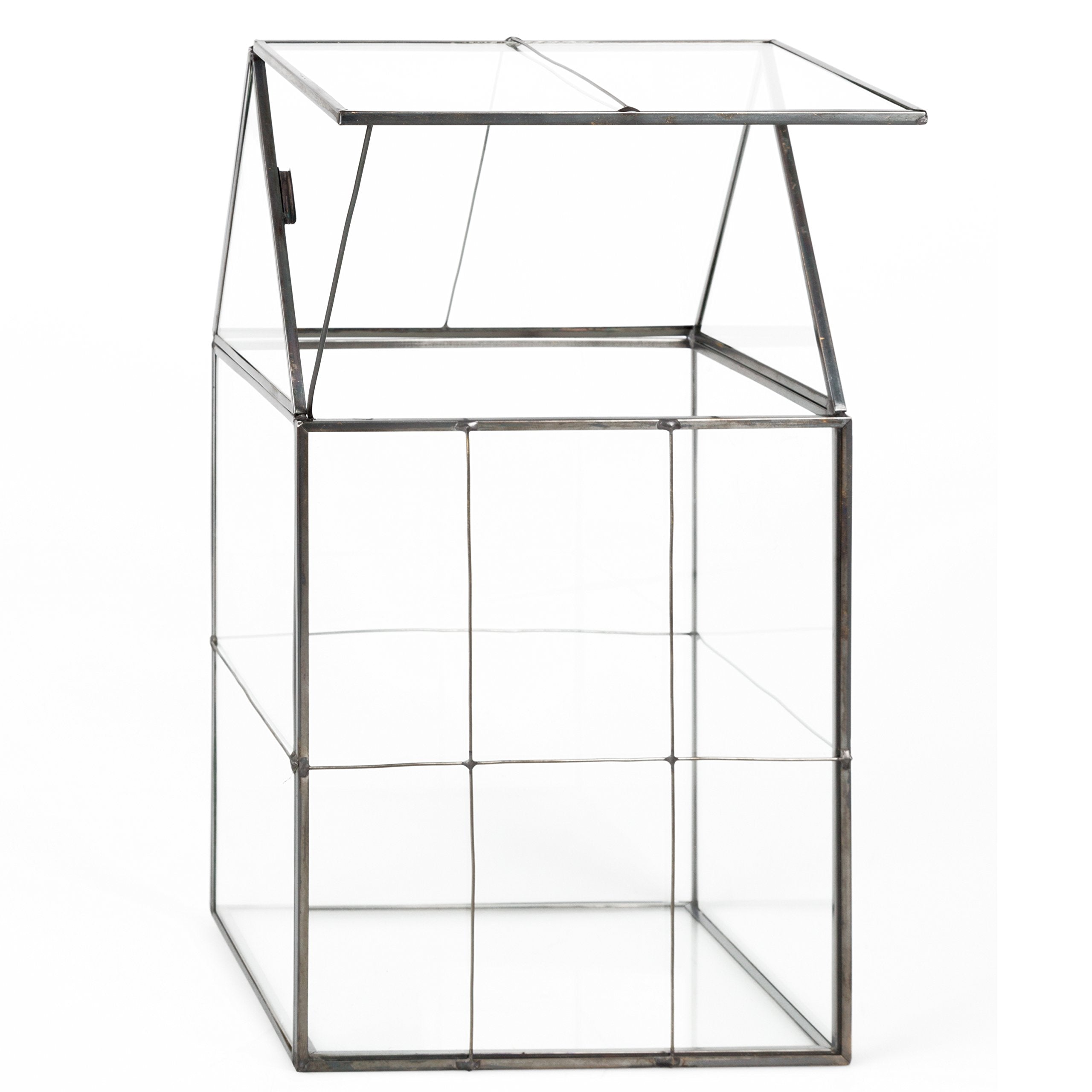 D'Eco terrarium used as wedding letterbox showcasing elegant card storage