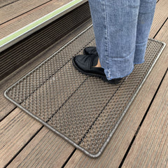 DAOMAER side profile showing low-profile edge for door clearance and stable placement