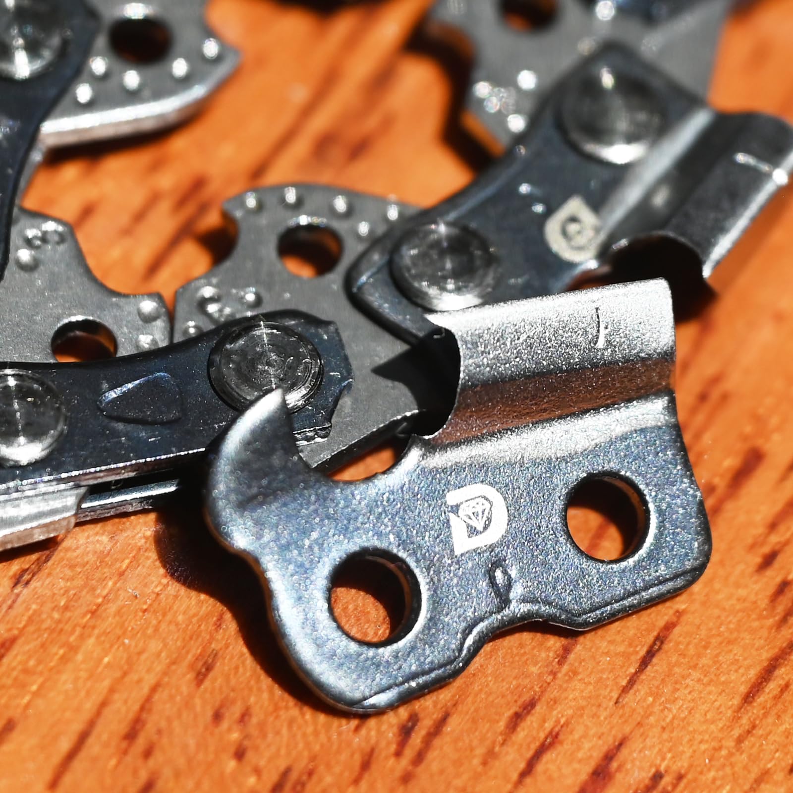 DatsenAAA three chains bundled with the bar to extend service life