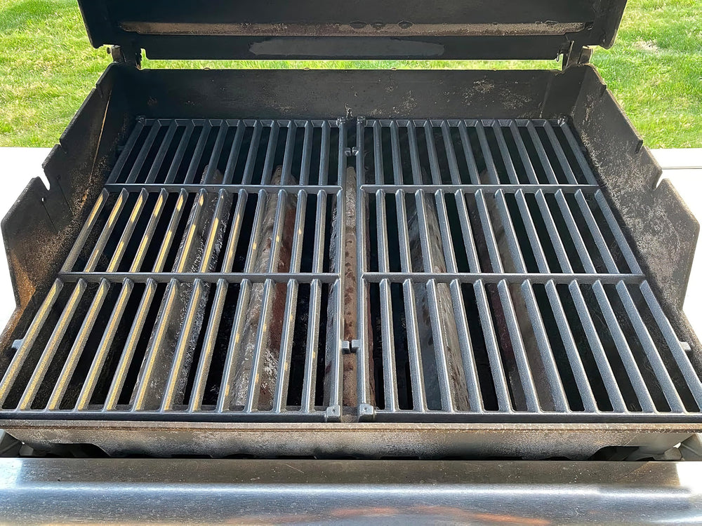 DcYourHome close texture of grates with sear marks demonstrating superior searing benefit