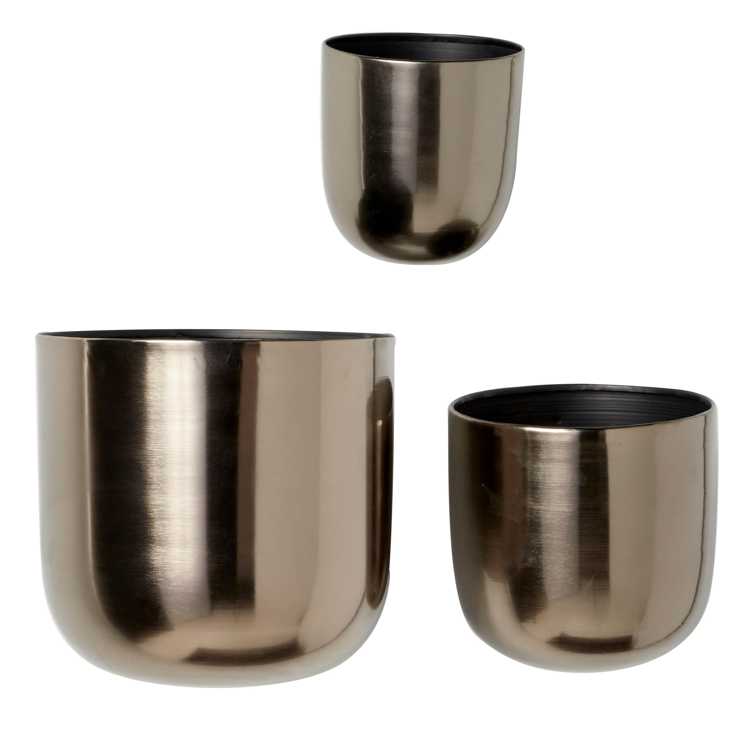 deco 79 close-up of iron texture and finish, highlights durable craftsmanship