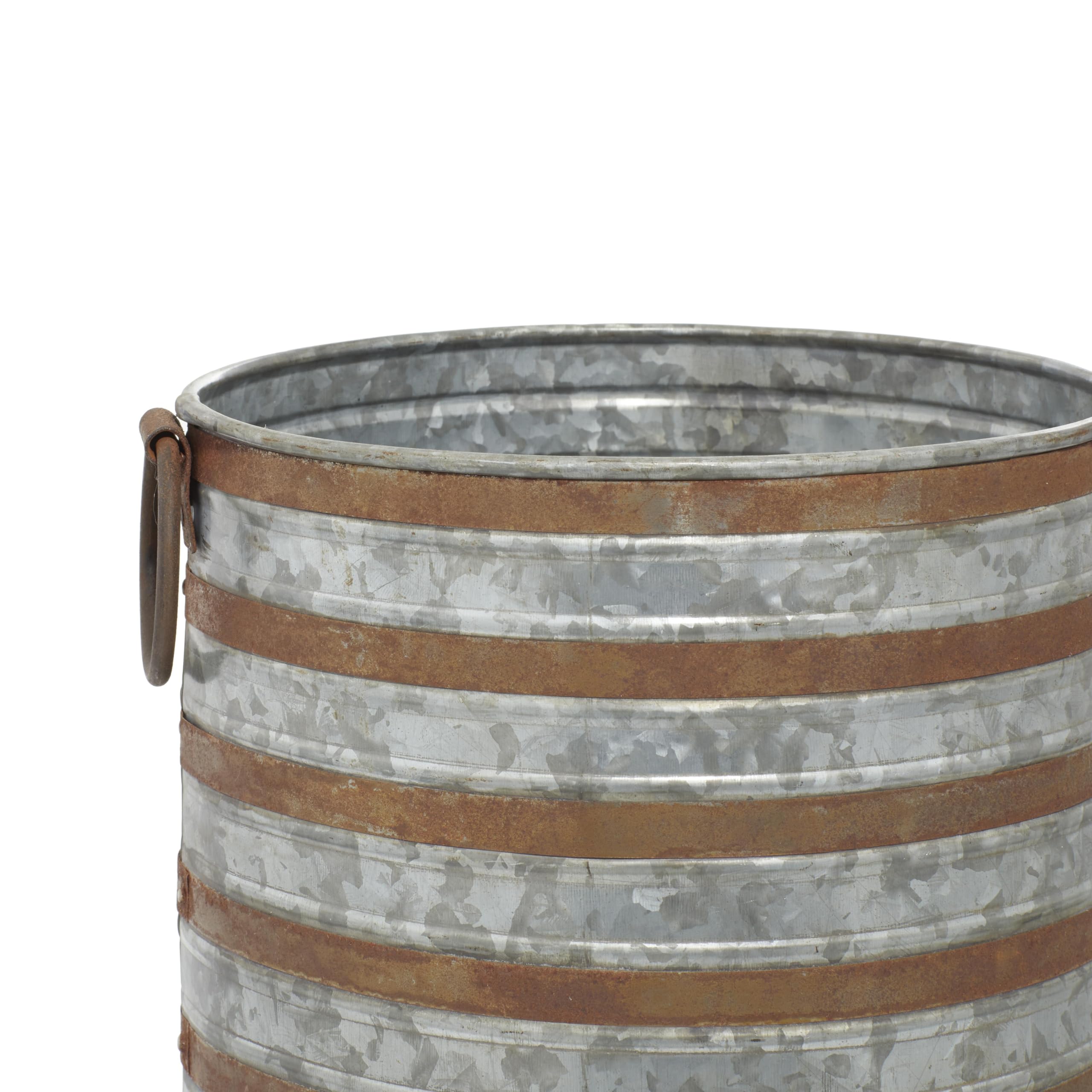 deco 79 interior view with liner suggested for safe plant use