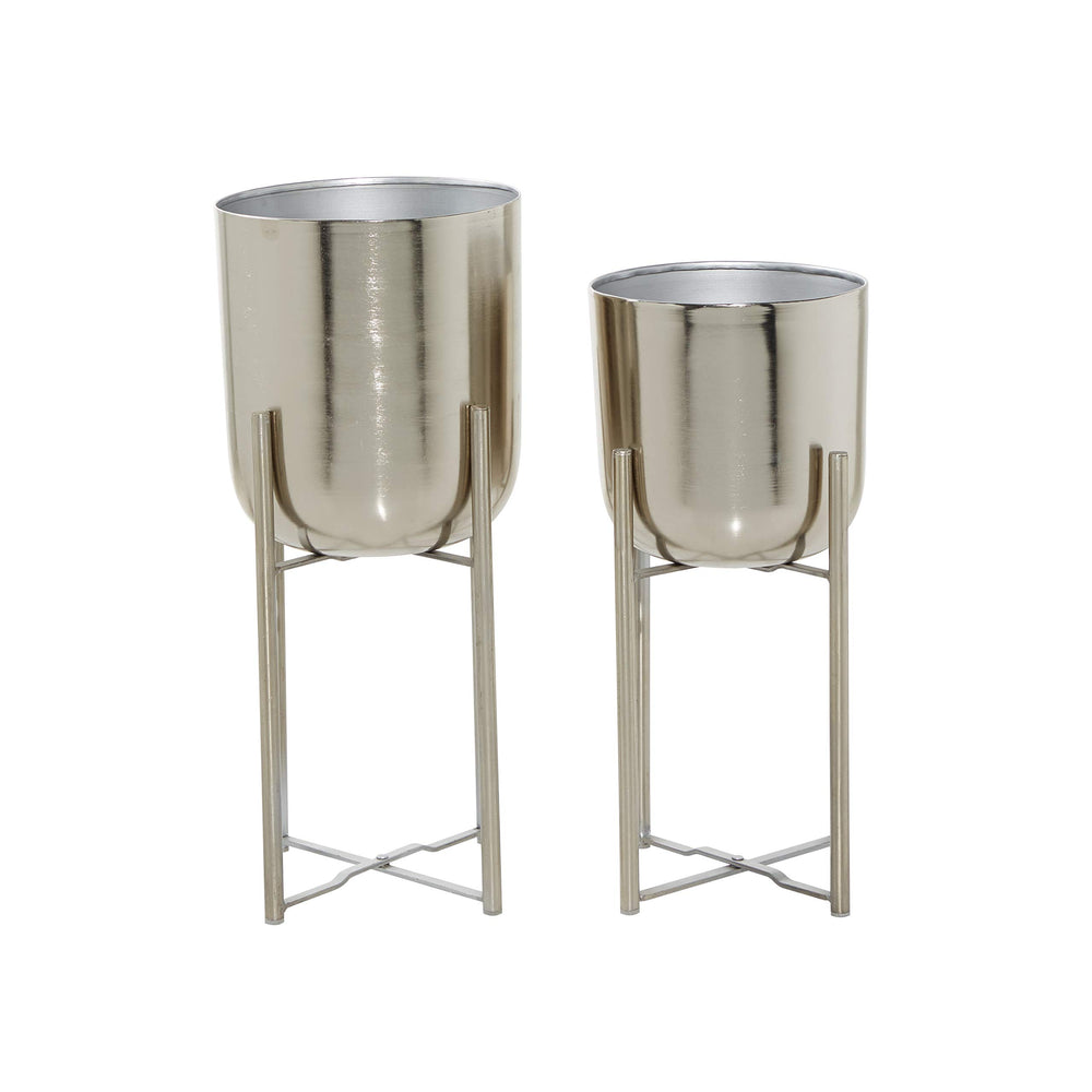 deco 79 planters on a sheltered patio displaying weather-safe placement advantage