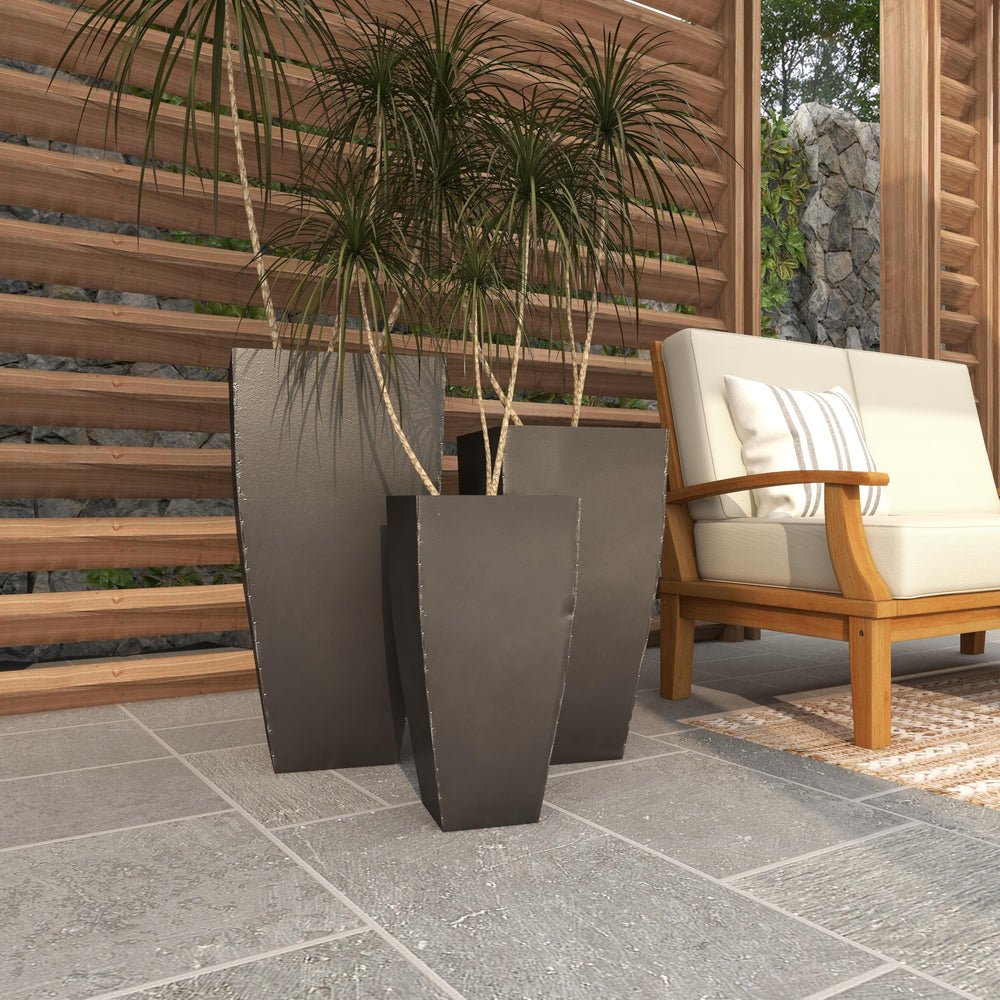 deco 79 patio scene showing outdoor use and contemporary appeal