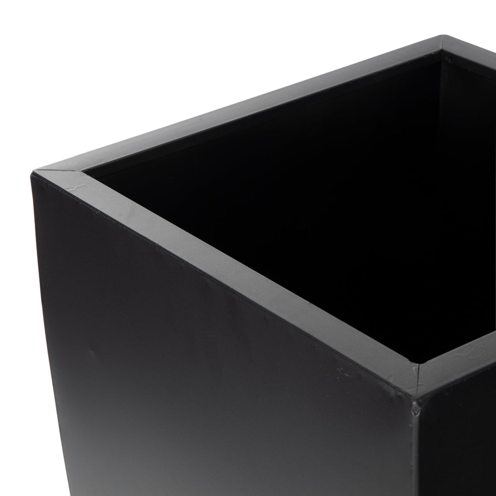 deco 79 tapered base detail demonstrating stability and design