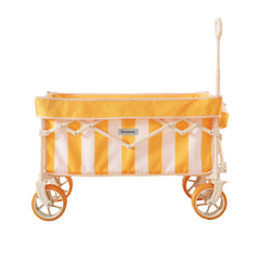 DEER LAND front view of beach wagon showing compact frame and features