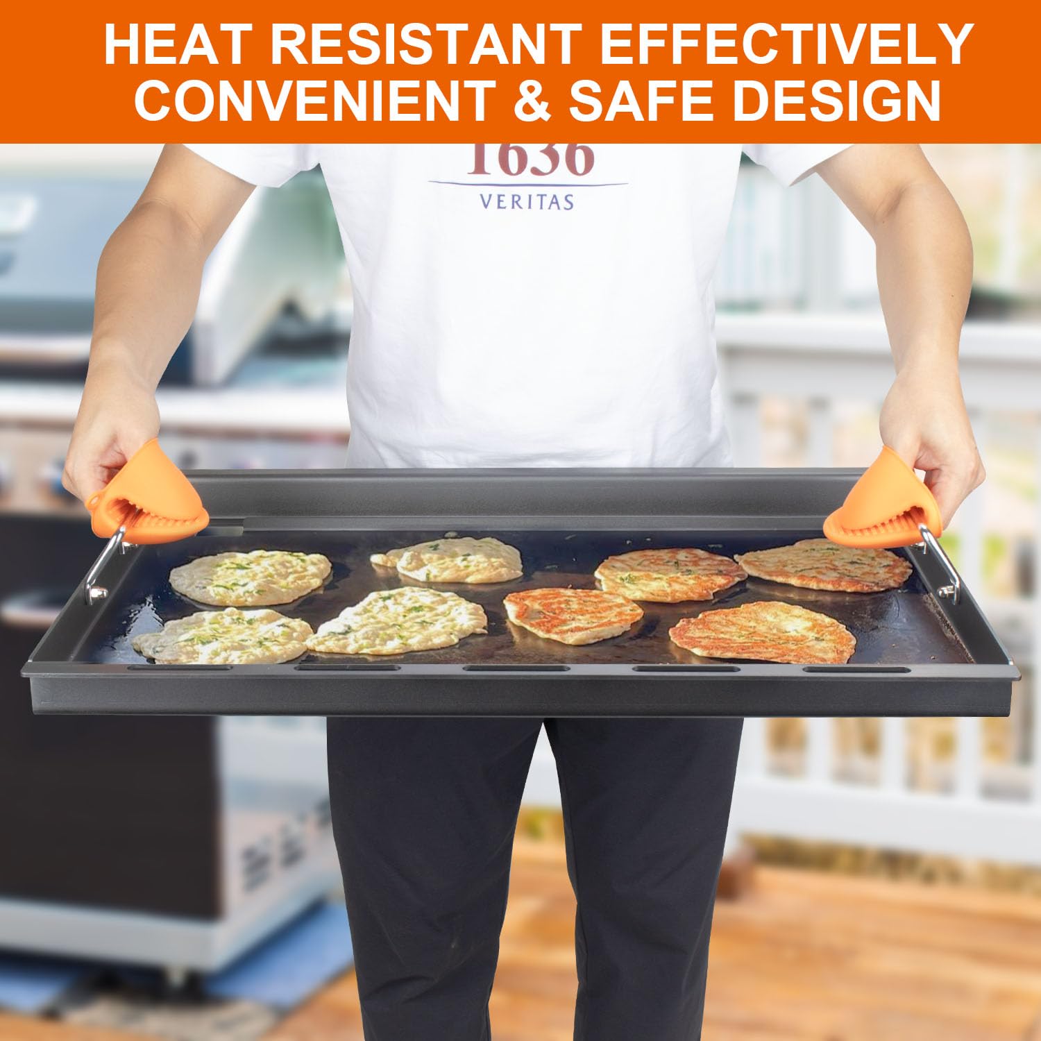 DELSbbq griddle packaged with handle and gloves, providing safe transport and use
