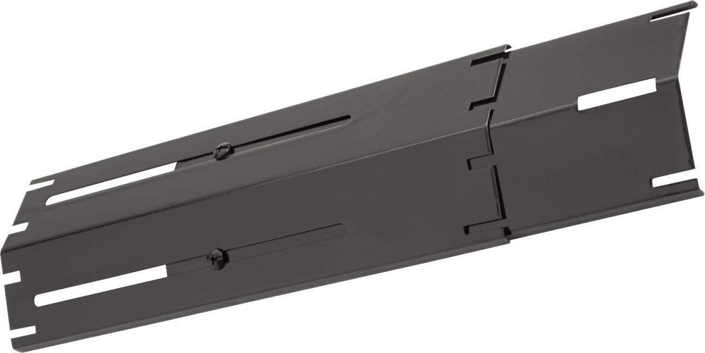 DELSbbq heat plates in a backyard grill scene demonstrating practical use
