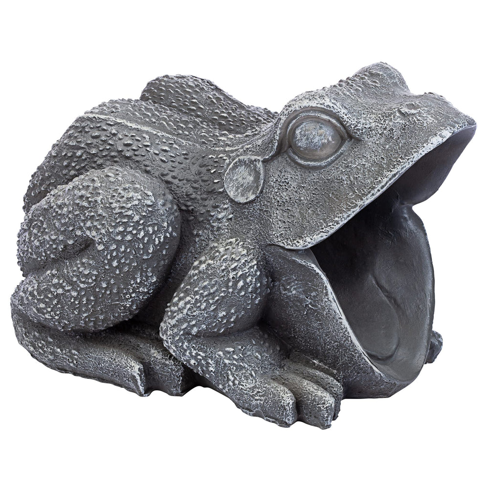 Design Toscano frog front view showing decorative curb appeal