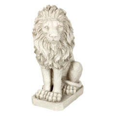 Design Toscano close-up of mane detailing for lifelike texture and depth