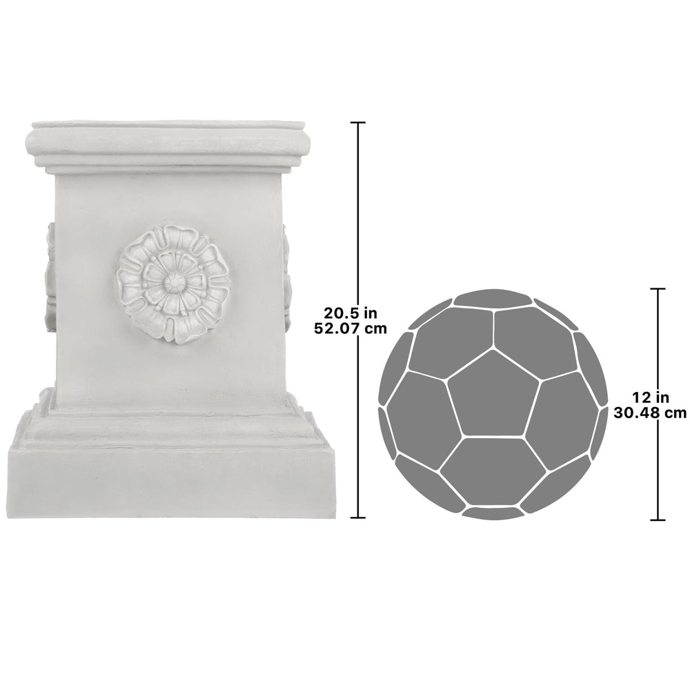 Design Toscano square top surface showing room for planter or statue placement