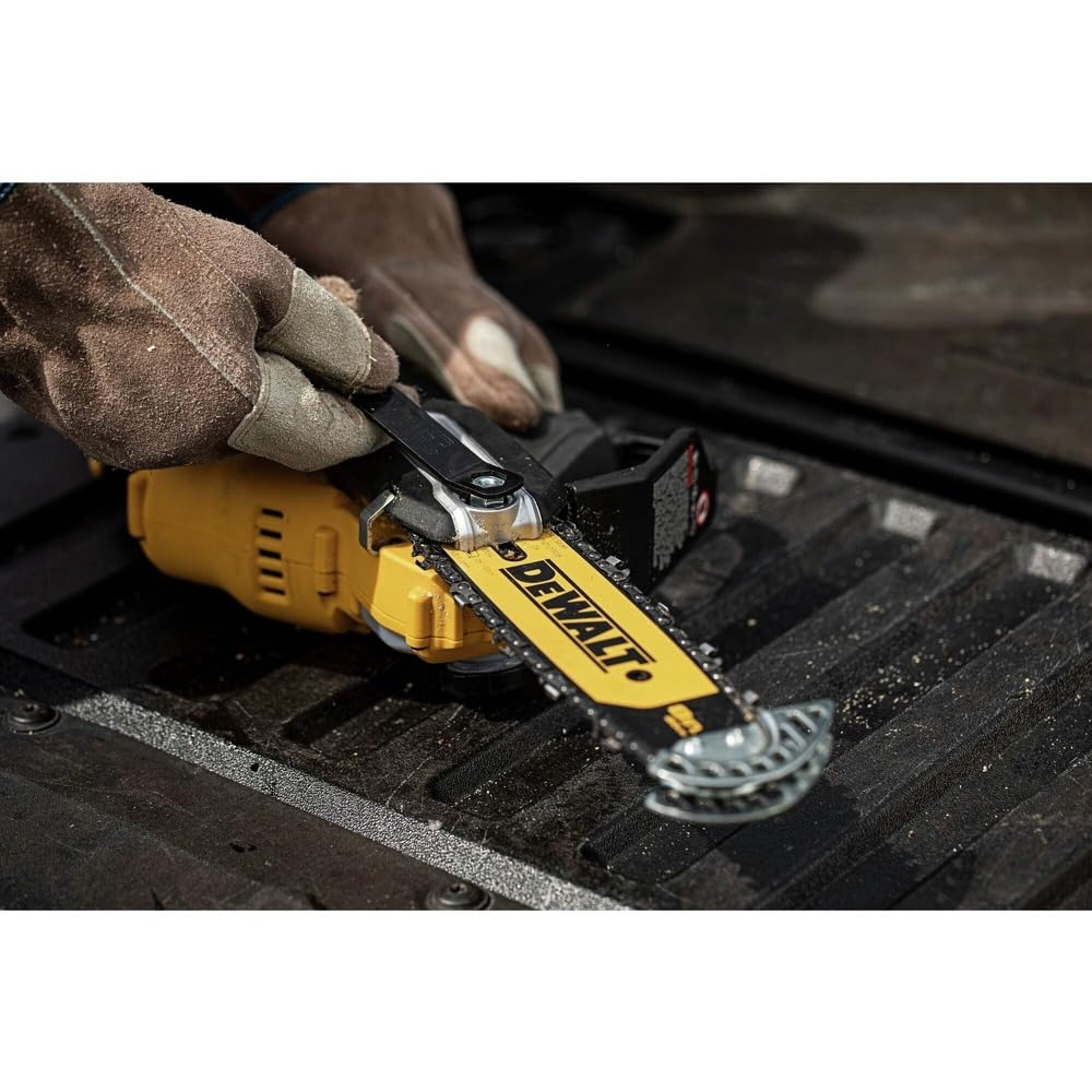DEWALT auto-oiling port showing continuous lubrication during use