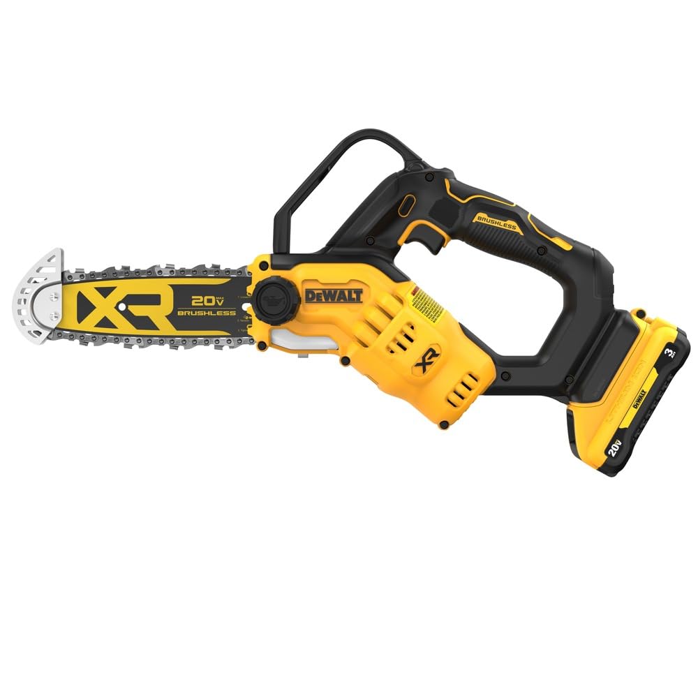 DEWALT close-up of 8 inch bar and chain highlighting durable cutting edge