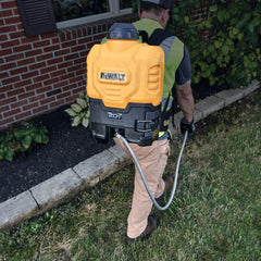 DEWALT padded harness and adjustable hip belt reducing shoulder strain during work