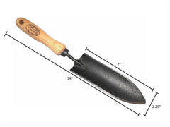DeWit blade close-up highlighting forged boron steel edge for long-lasting sharpness