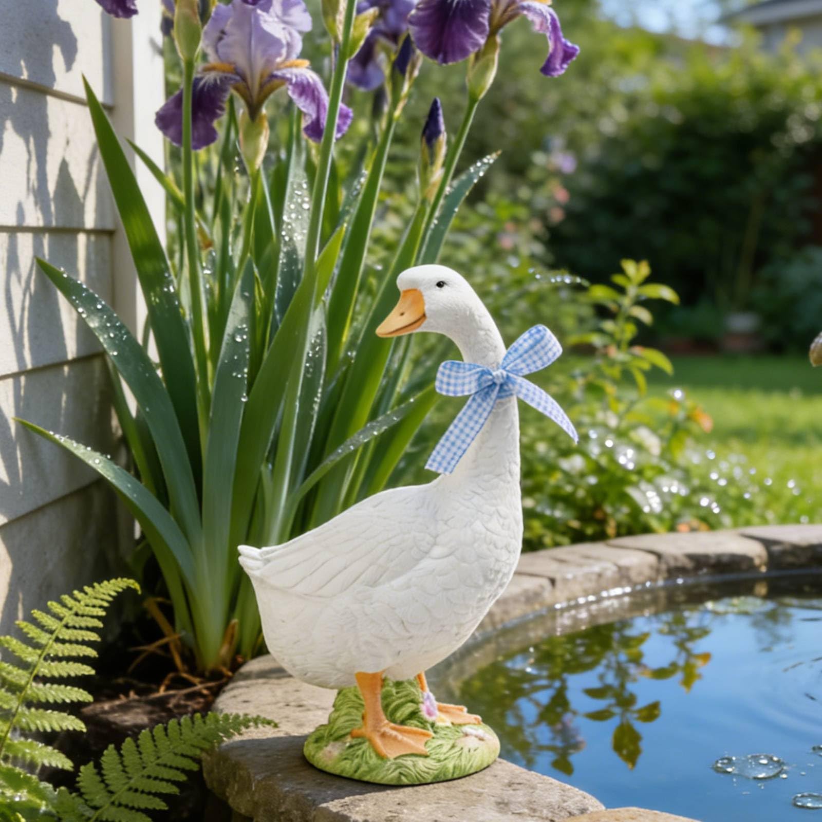 DiliComing goose next to measuring tape showing 12.4-inch scale
