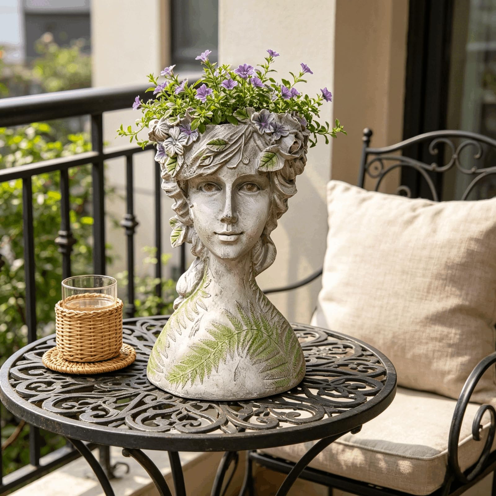DiliComing side profile highlighting sculpted contour and outdoor-ready durability