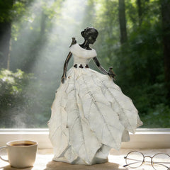 DiliComing maiden front view showing elegant ruffle dress and focal presence