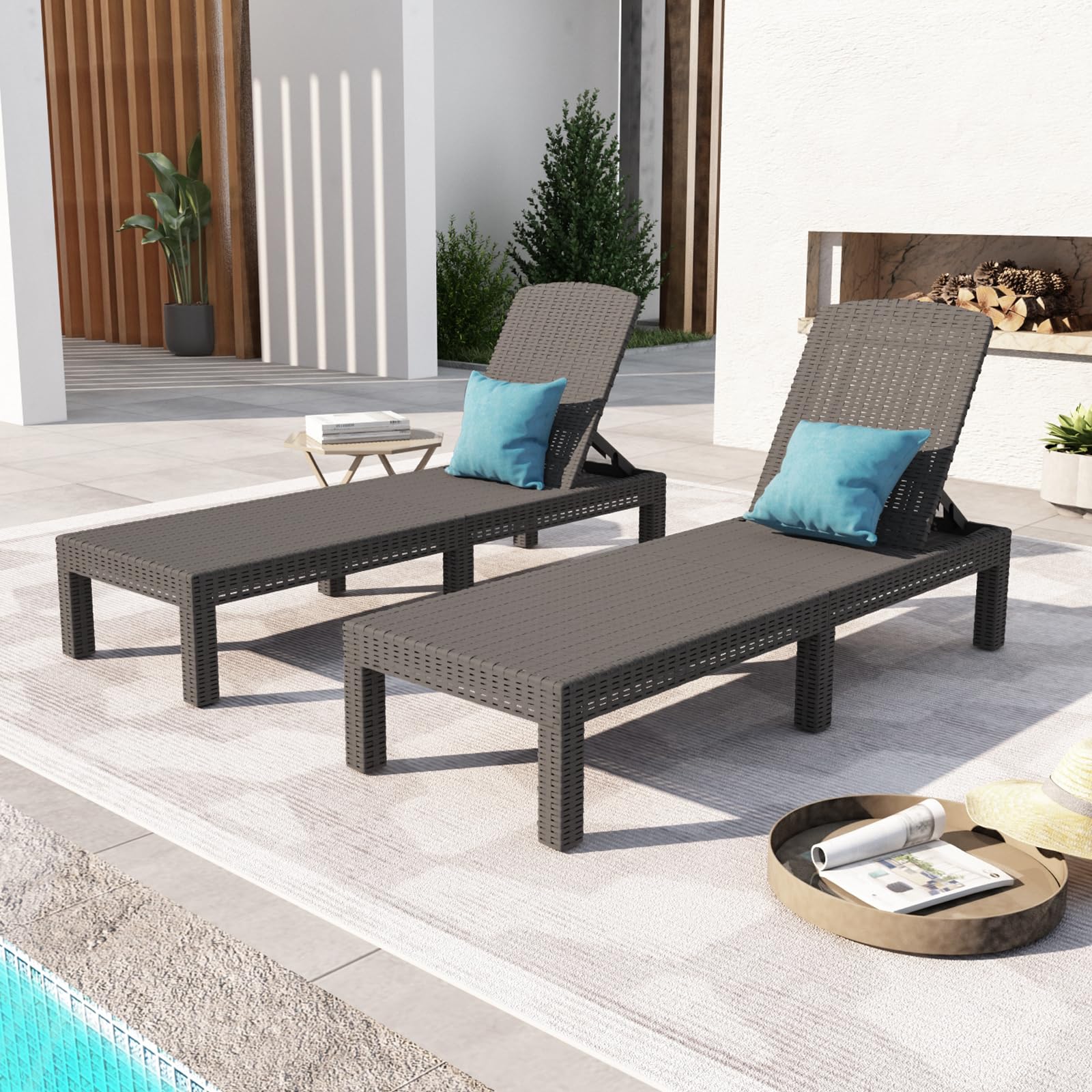 DIMAR GARDEN chaise next to chair showing scale and space-saving design